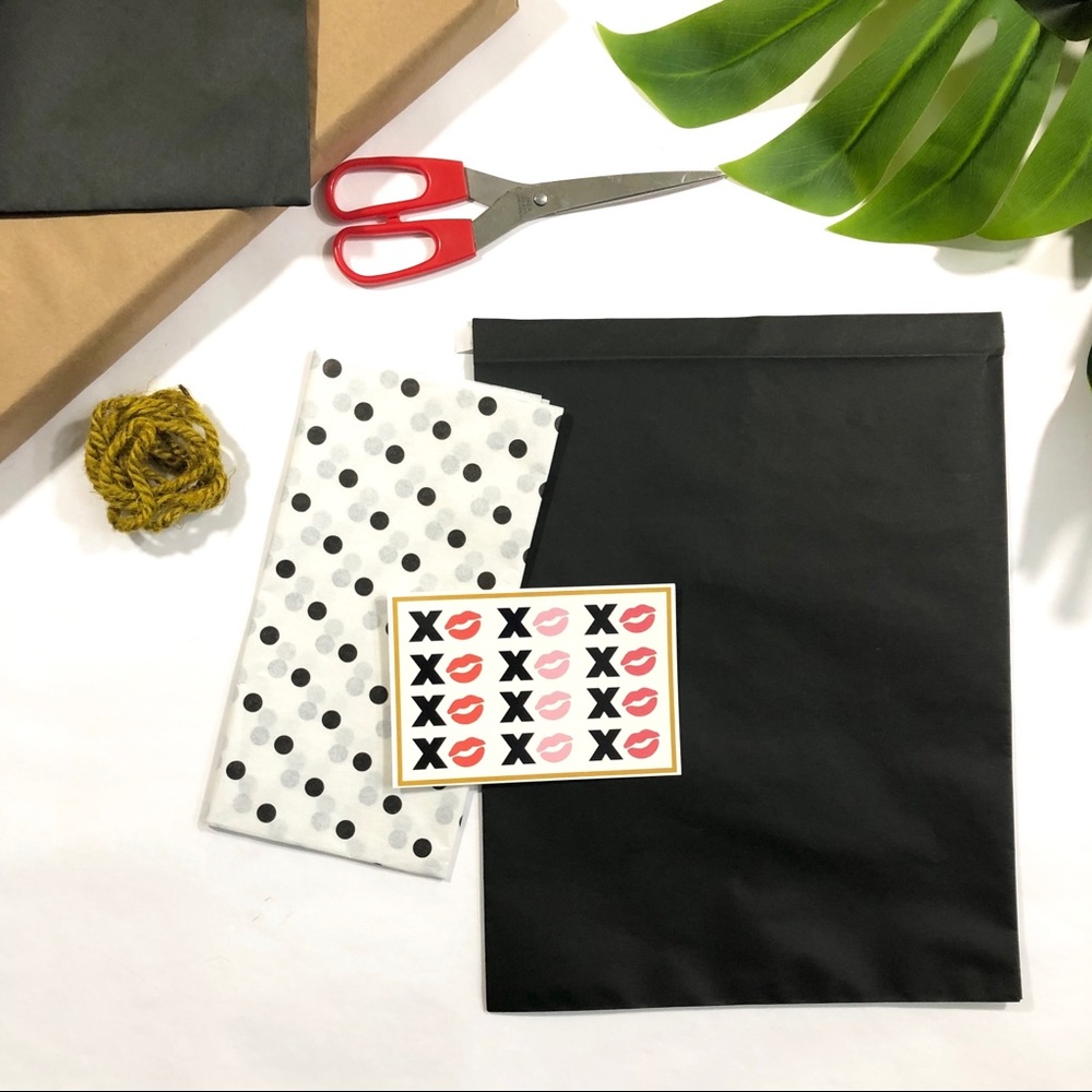 XO Kisses Packaging Set